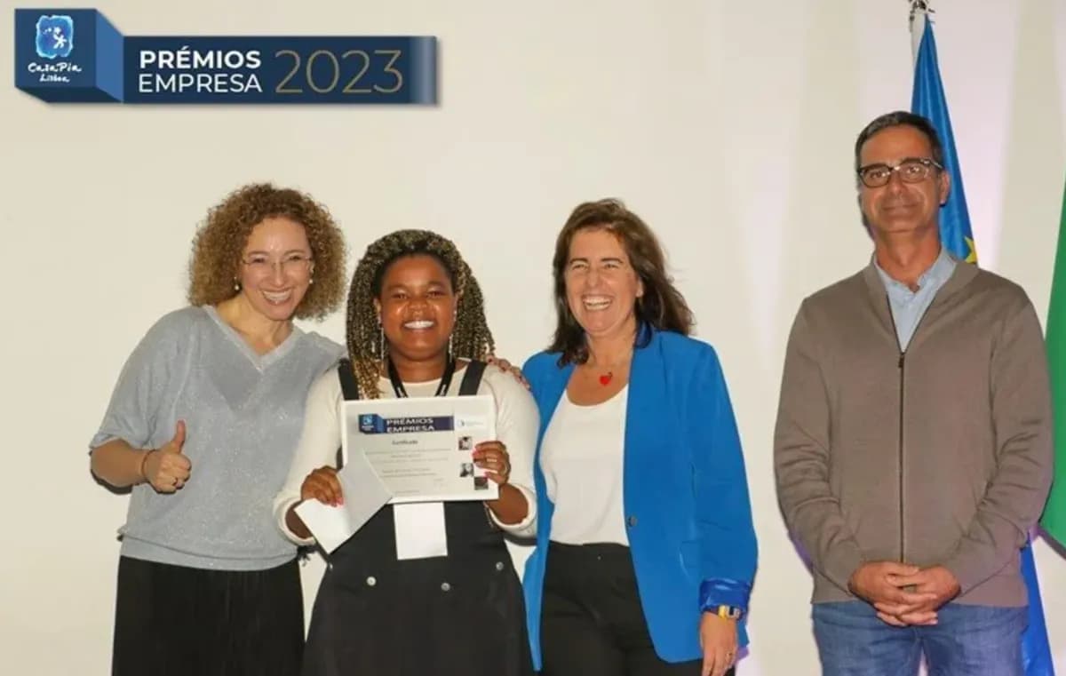 Entrega prémio josé almeida tibúrcio - prémios empresa 2023 - Casa pia de lisboa