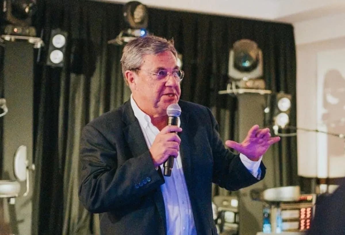 DR. GONÇALO EMPIS